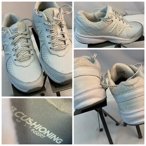 New Balance 411 Sz 7 D Women White Leather Lace Walking Shoes YGI K1S-33 - Picture 1 of 11