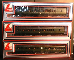Lima OO Class 117 3-Car DMU BR Green, boxed. - Picture 1 of 6