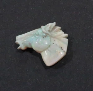 Rare Carved horse head Australian Crystal opal with nice flashes  10 carats - Picture 1 of 9