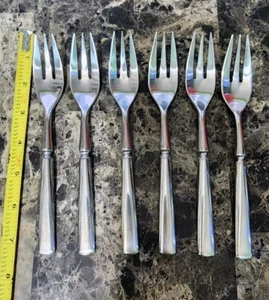 ๐LOT OF 6 DANSK 18/8 STAINLESS STEEL KOREA c1986 ANVIL "6 7/8" SALAD FORKS ๐ฅ๐
- Picture 1 of 10