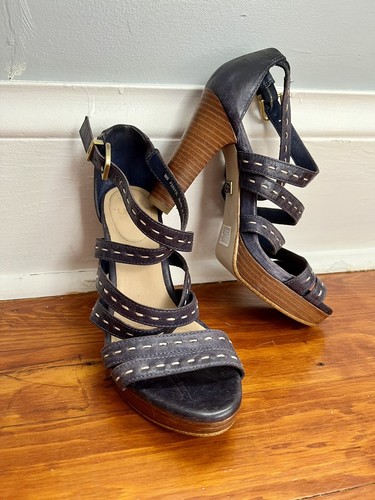 Sandali UGG plateau con cinturino blu navy 6