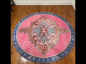New pink & blue design 6' round area rug AND rug pad - Picture 1 of 4