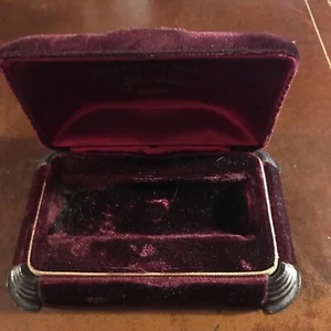Vintage Bulova Fifth Avenue New York Velvet Watch Case - Picture 1 of 6