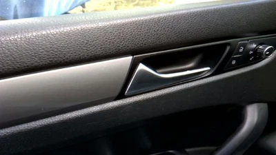 PASSAT    2014 Door Handle Interior 26746119 - Image 1 of 4