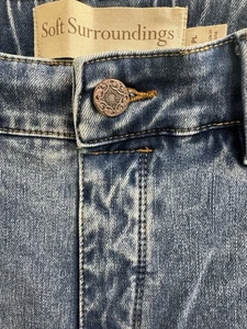 Soft Surroundings LP Pull On Denim Jeans Relaxed Fit Distressed Denim Stretch - Picture 1 of 12