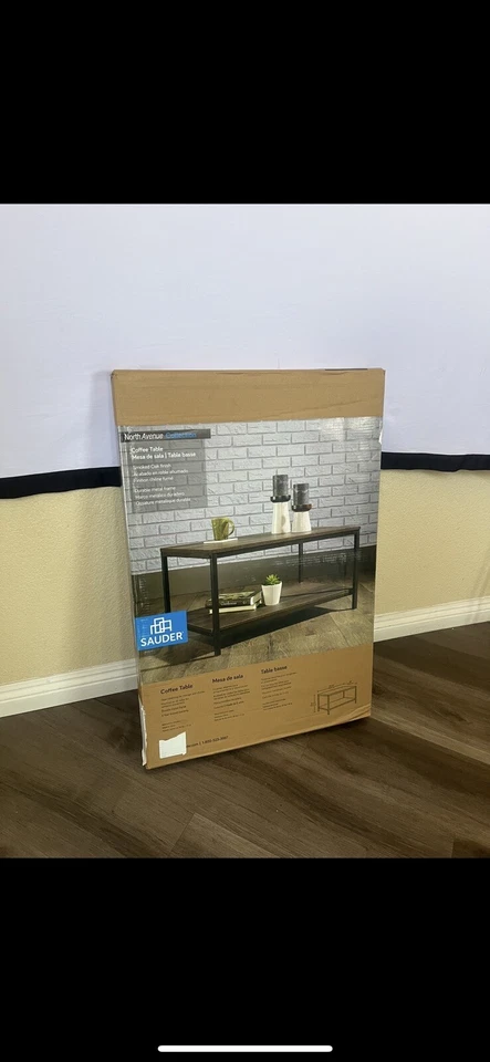 Mesa de centro con acabado roble ahumado Foto 1 de 4