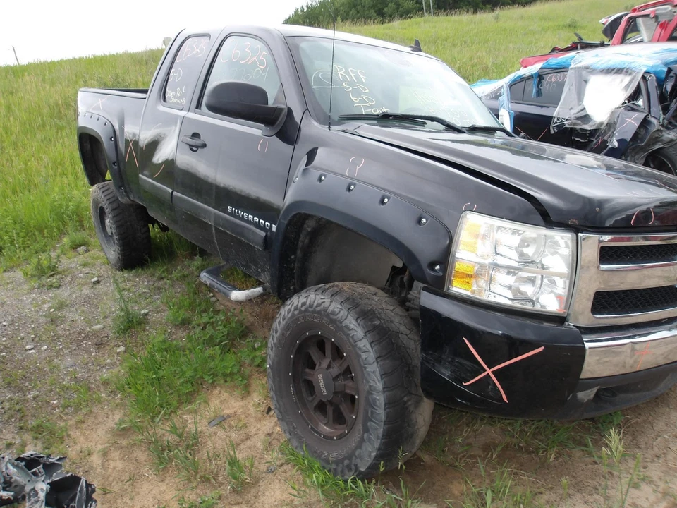 Used Rear Right Door Glass Rear fits: 2008 Chevrolet Silverado 1500 pickup Exten - Image 1 of 4