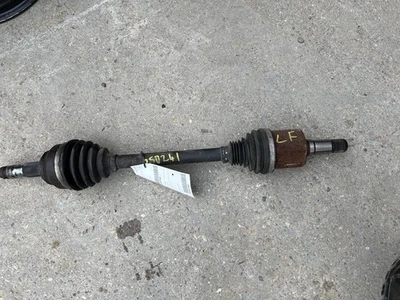 Eixo de transmissão externo dianteiro esquerdo usado serve: 2017 Ram Promaster 1500 van dianteira a - Imagem 1 de 4