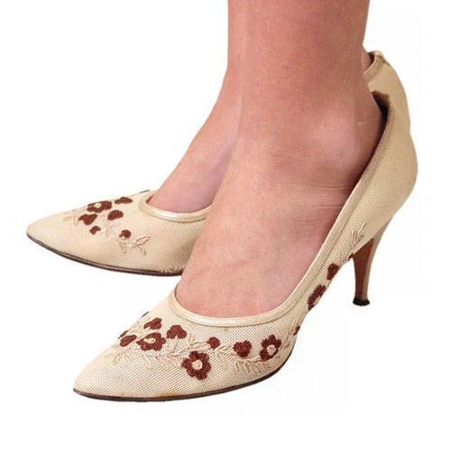 Zapatos de tacón de aguja vintage para mujer beige malla bordada Delman 1950S 7 Foto 1 de 4