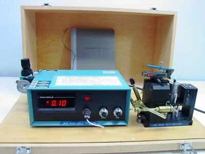 Magnetismo Aplicado AMG Mono Monolítico Oro Referencia Grammer con Estuche de Madera Foto 1 de 4