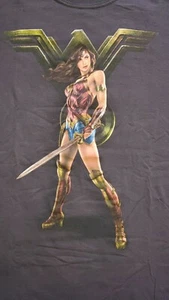 Wonder Women Mens Size LARGE 42 46 Graphic Tee Tshirt Gray - Picture 1 of 3