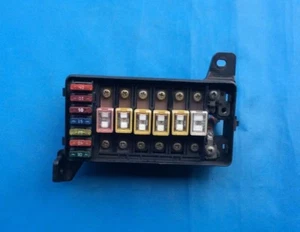 Land Rover Freelander Fuse Box - Picture 1 of 1