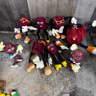 Lote de juguetes de peluche figuras de pasas de California aplausos años 80 90 de colección Foto 1 de 4