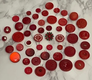 Estate Crafting Red Plastic Mixed Sewing Buttons Button Lot J-16 - Picture 1 of 12