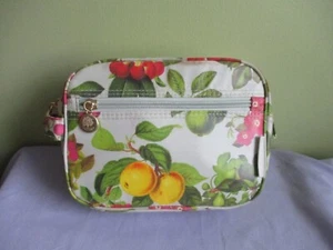 CRABTREE & EVELYN MAKE-UP PURSE FRUIT FLORAL & MULTI COLOURED 13CMX18CMX4.5CM - Picture 1 of 5