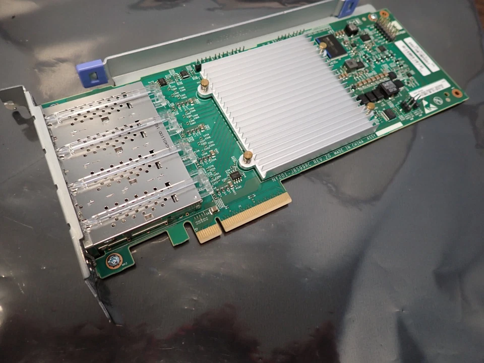 NetApp X2069-R6 110-00401 110-00401+B0 4-Port SAS 3/6/12Gbps QSFP PCI-e - Image 1 of 1