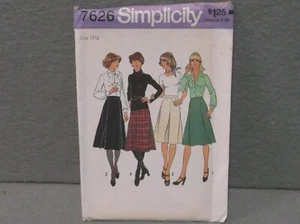 SIZE 14 1/2 UNCUT SIMPLICITY 7626 PATTERN Vintage 1970s INVERTED PLEAT SKIRTS - Picture 1 of 3