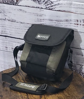 Bolsa para câmera In.Focus anos 90 bolsa de artista preta verde - Imagem 1 de 4