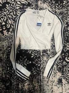 adidas Originals adicolour 3 stripe cropped long sleeve top in white Sz XS NWT - Picture 1 of 1