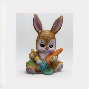 Tiny Treasure Vtg 70s Easter Porcelain Bunny Rabbit Painting Carrot Russ Berrie  - Picture 1 of 7