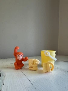 2000 Barbie Kelly Petting Zoo Playset Accessories Replacement Parts Vintage - Picture 1 of 4