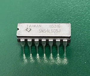 TEXAS INSTRUMENTS ~ SN54LS05J ~ IC INVERTER 6CH 6-INP 14CDIP - Picture 1 of 1