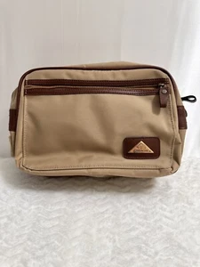 Jordache Vintage Travel Bag Tan Zipper - Picture 1 of 13
