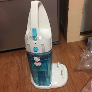 Sanrio Hello Kitty Nass- und Trockensauger kabellos, kann Flüssigkeiten & Sand aufnehmen - Bild 1 von 24