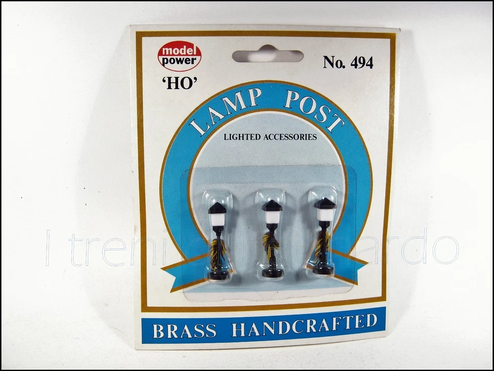 MODEL POWER 494 lampioni residenziali X 3   14V  H. 3,6 cm.  scala HO. - Immagine 1 di 1