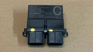 2010 2011 TOYOTA PRIUS 4RUNNER Right Seat Occupant Detection Computer Sensor OEM - Picture 1 of 3