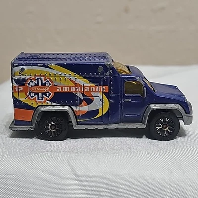 Matchbox Hero City Ambulance Emergency EMT Vehicle Medical Truck 1:64 Diecast - Image 1 of 4