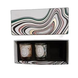 Dos nuevas velas Diptyque Paris 2,4 oz caja de regalo galleta de sapina - Imagen 1 de 7