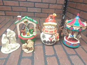 lotto decorazioni natalizie vintage statuine decorazioni da scaffale - Foto 1 di 5