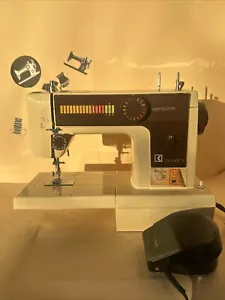 Nähmaschine VICTORIA Exquisit Supernutznaht 30F/3800F Näht Jeans Leder Top ✅ - Bild 1 von 9