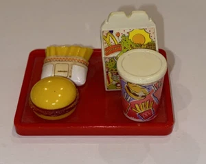 Bandeja Barbie De Colección MCDONALD'S HAPPY MEAL Juguete Accesorio Hamburguesas Papas fritas - Imagen 1 de 4