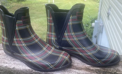 London Fog Women’s Rain Boots 7 M Waterproof Rubber Red Plaid Garden Picadilly - Image 1 of 4