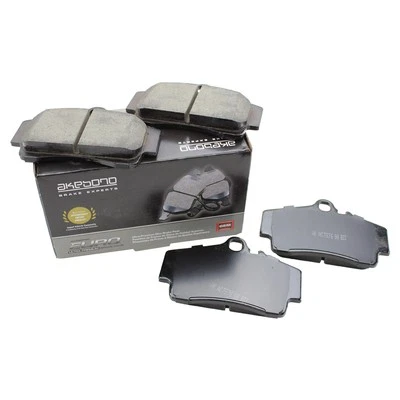 Juego de pastillas de freno traseras ranuradas de cerámica Akebono Euro para Porsche 911 Boxster Cayman S Foto 1 de 4