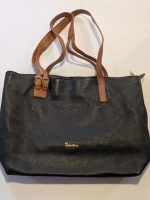 Bolso de mano de hombro Valentina de cuero granulado negro con dos correas Foto 1 de 4