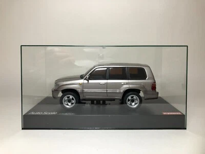Carrozzeria KYOSHO Mini-z TOYOTA LAND CRUISER 100 MVC2S argento - Immagine 1 di 4