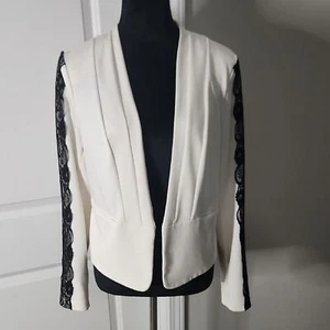 Elegant White and Black Lace Women's Jacket/Blazer - Picture 1 of 6
