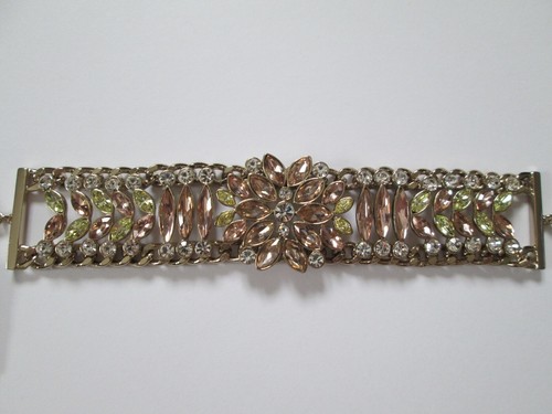 Bracciale Givenchy Rosa Chiaro Giallo Cristallo Fiore Oro Catena Statement Nuovo con etichette $195