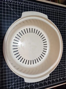 π Tupperware Microwave Plastic Replacement Steamer Insert for Kitchen Use π₯¦ - Picture 1 of 6