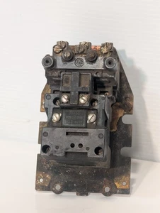 Allen-Bradley Motorstarter, 3-polig mit 70A06 208/220V 60Hz Spule - Bild 1 von 9