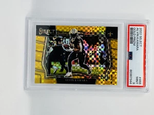 2022 Panini Select Gold Prizm Alvin Kamara PSA 9 #4/10 livello campo #468 - Foto 1 di 3