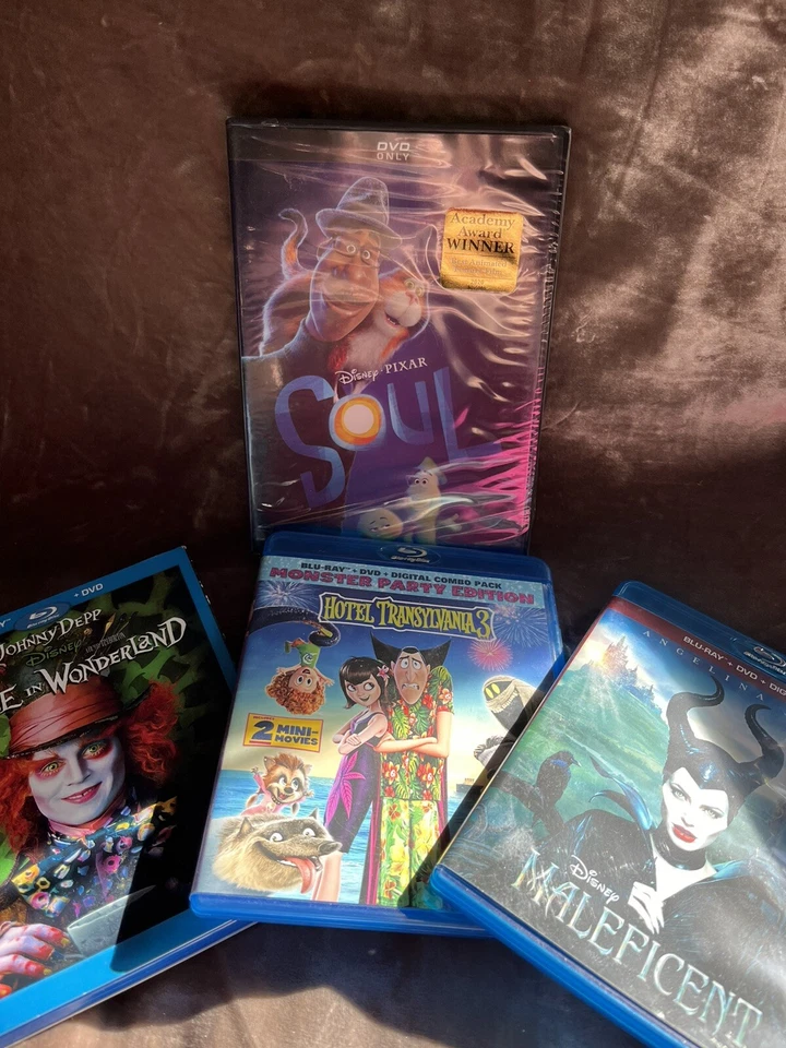 Disney Halloween DVD Lot: 4  Fun Family Films! Very Good Condition! SEE - Image 1 of 4