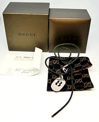 Ciondolo in argento Gucci originale numero 8 925 scatola cavo sacchetto antip... - Immagine 1 di 4