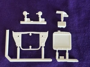 1957 Chevrolet Bel Air RADIATOR , CRADLE , HORNS BATTERY from AMT 1:25 Model Kit - Picture 1 of 13