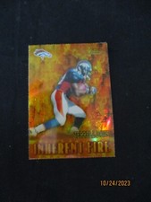 2000 TOPPS FINEST GOLD REFRACTOR TERRELL DAVIS CARD 004/100