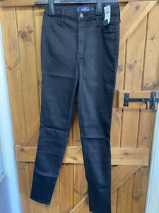 BNWT - Hollister Curvy Ultra High Rise Black Jean Leggings W26 L30 (874) - Picture 1 of 4