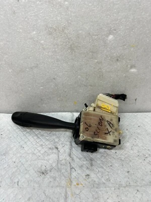 Interruptor de luz indicadora Toyota Scion Xa 2004-2006 173648 OEM Foto 1 de 4